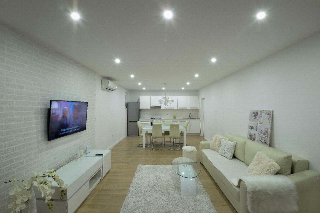 Villa Jelena マカルスカ エクステリア 写真